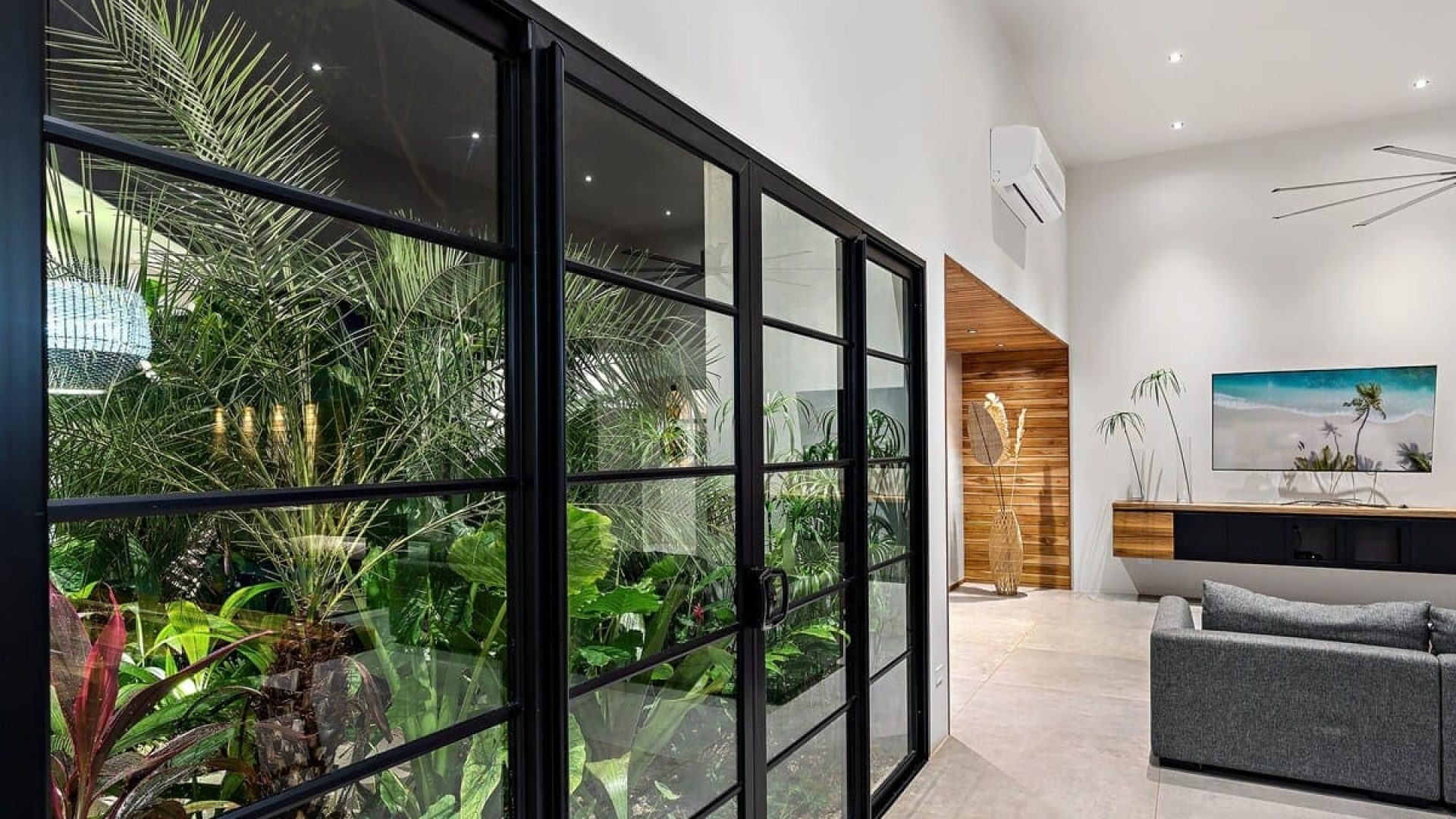 Nice garden view from the living room