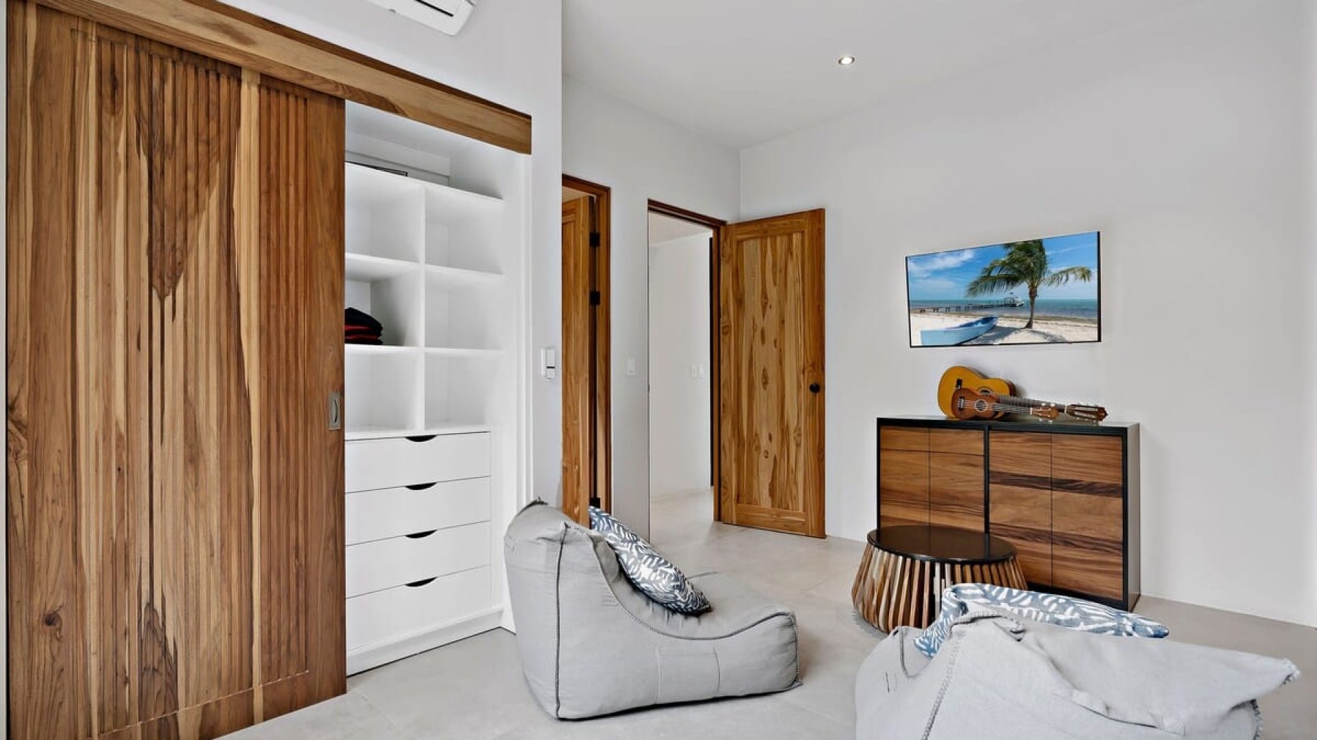 The third bedroom is comfortable