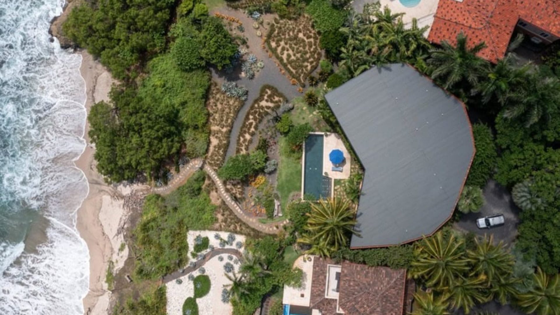 DRONE - ROOF ETC